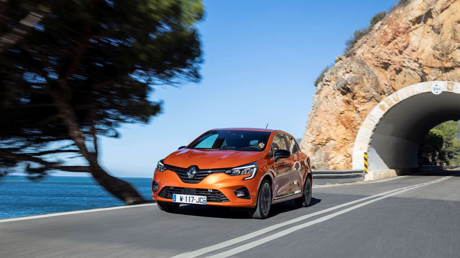 Hyundai I20 Vs Renault Clio Which is Better